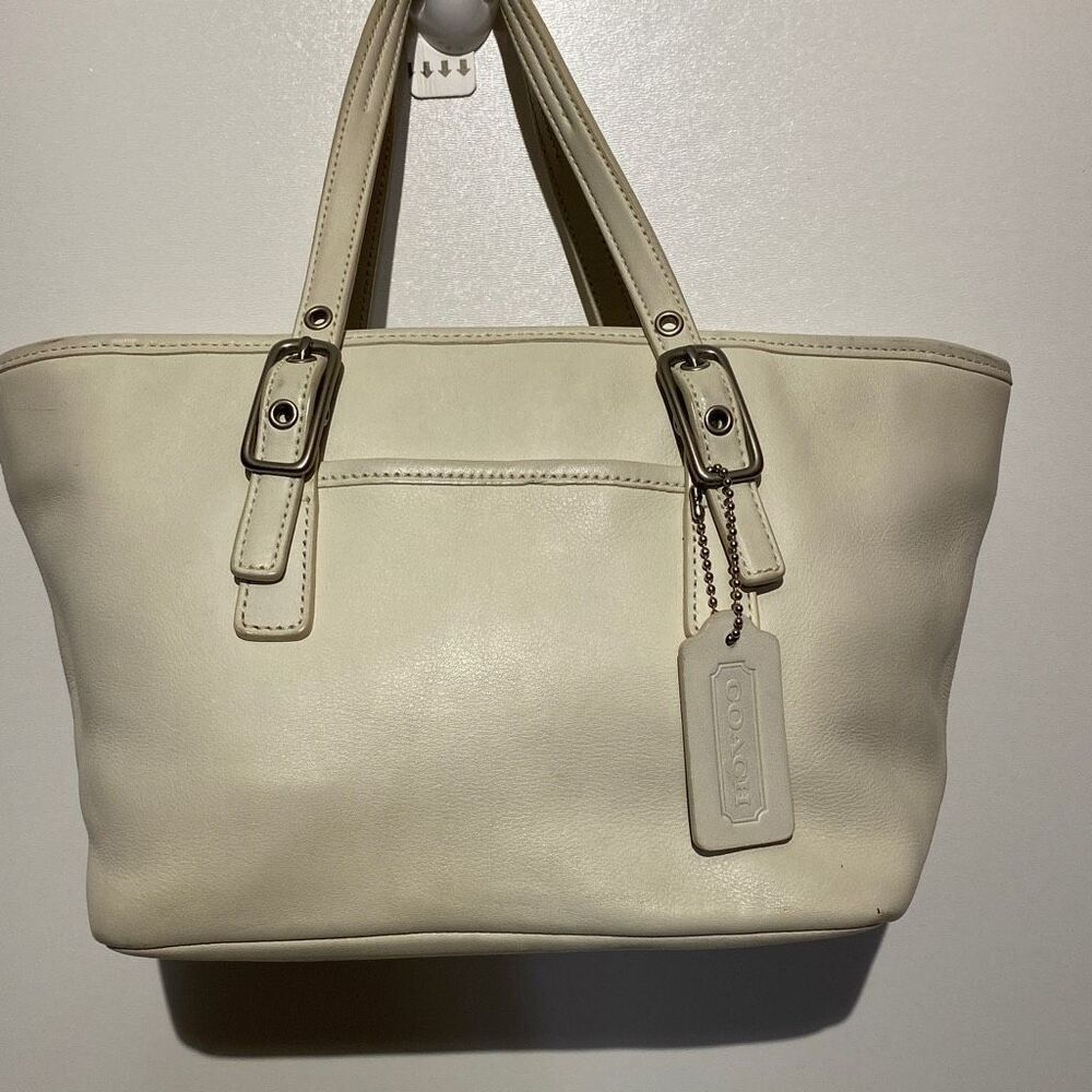 Coach Women's White Zipper Top Leather Tote Handbag